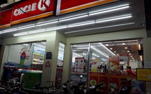 Cuộc chiến về đêm của những cửa hàng tiện lợi