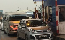 Tài xế dùng tiền lẻ qua trạm BOT QL5: Huy động hàng chục cảnh sát phân luồng