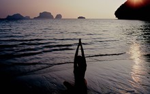 4 bài tập đơn giản giúp cải thiện tư thế, giảm căng thẳng và cơ bắp khỏe mạnh