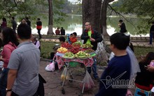 Hình ảnh Hồ Gươm một năm chỉ gặp một lần