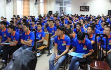 Thạc sĩ, cử nhân đi xuất khẩu lao động: Lương cao nhưng đâu dễ