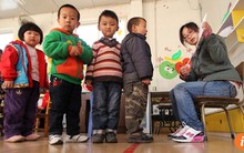 Giới nhà giàu Trung Quốc chi bộn tiền cho con đi du học từ tuổi lên 3