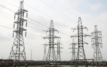 Mưa bão gây ra hoàng loạt sự cố điện cao thế