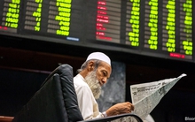 Như chú phượng hoàng hồi sinh từ đống tro tàn, nền kinh tế này đã trở thành "con cưng" của nhà đầu tư quốc tế