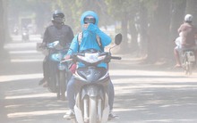 Hà Nội: Con đường bão bụi, bịt 2 khẩu trang không ăn thua