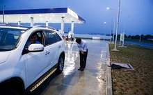 Cái cúi chào gây 'bão': Quan trọng là 'thái độ thế nào'