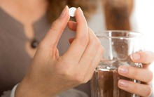 Kiến thức cần cho mọi nhà: Những loại thuốc không được nghiền, bẻ nhỏ hay nhai khi uống