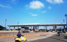 Cận cảnh trạm thu phí bỏ hoang 6 năm ở TPHCM