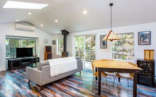 Căn nhà cấp 4 giữa rừng được rao bán giá 9,5 tỷ đồng