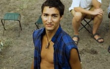 Ảnh thời trẻ đẹp như tài tử của Thủ tướng Canada lại khiến trái tim các chị em loạn nhịp