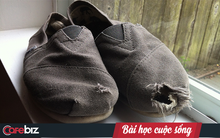 Câu chuyện đôi giày rách và những đồng xu: khi cho đi, ta sẽ nhận lại được nhiều hơn thế!