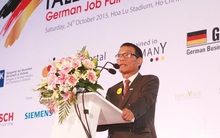 5 năm trước nói "làm công nghiệp phụ trợ thôi cũng đã là điều rất khó", giờ đây ông Võ Quang Huệ lại là người mở đường cho giấc mơ ô tô thương hiệu Việt