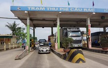 Sau Bến Thủy, hàng trăm xe ôtô kéo đến phản đối trạm thu phí Cầu Rác