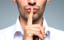 Bí mật của sáng tạo: Tấm decal con ruồi trên bồn tiểu giúp tiết kiệm cả triệu đô cho doanh nghiệp địa ốc