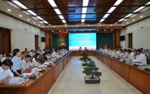 Không tìm ra người để giảm biên chế!