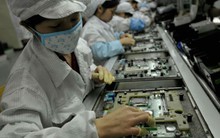 Vì sao công xưởng smartphone thế giới không thể thu hút Apple sản xuất iPhone?