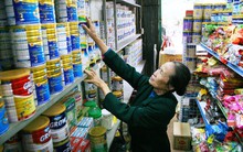 Bỏ áp trần giá sữa: Khách hàng sẽ hưởng lợi