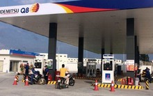 Xăng dầu giá rẻ: Ngồi đó mà chờ sung rụng