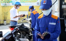 Trái ngược với cảnh “bết bát” của nhóm dầu khí, Petrolimex công bố lãi 6.300 tỷ đồng, tăng 50% so với năm 2015