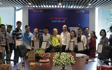 Trao giải cuộc thi viết Nghề Tài chính Ngân hàng: Thử thách và Vinh quang