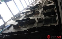Tháo dỡ khẩn cấp 3 chung cư cũ tại trung tâm TP.HCM
