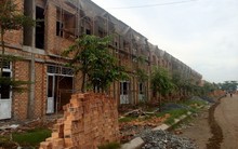 Khi Bí thư Thăng lên xe đi Bình Dương tìm hiểu nhà giá rẻ