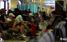 Hình ảnh trái ngược "180 độ" tại 2 sân bay lớn nhất nước ngày cận Tết