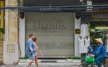 Khaisilk đồng loạt đóng cửa hàng: Không hẹn ngày tái xuất