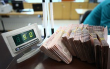 Chính phủ yêu cầu tiếp tục giảm 0,5% lãi suất cho vay