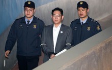 Cuộc trò chuyện 5 phút đẩy Thái tử Samsung vào vòng lao lý