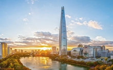 Vẻ đẹp của tòa tháp Lotte, công trình bị gán với lời nguyền nhà chọc trời