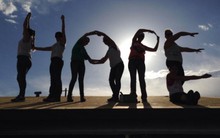 VNM lùi về giá vàng, VN-Index vẫn tăng hơn 4 điểm nhờ GAS