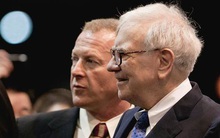 Làm vệ sĩ cho tỷ phú vất vả đến chừng nào? Hãy nghe lời người đã theo Warren Buffet suốt 20 năm