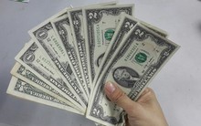 Sính dùng ngoại tệ “độc” để lì xì