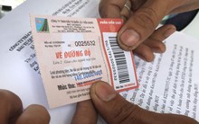 Tài xế dùng "chiêu" mới khi qua trạm BOT Cai Lậy