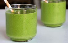 Tiểu đường, bốc hỏa, háo nước, đường ruột đầy "rác": Hãy uống cốc nước có sẵn trong bếp