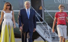 Cậu út điển trai nhà Trump lại gây bão truyền thông khi xuất hiện với set đồ bình dân