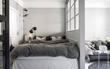 Căn hộ nhỏ màu trắng xám đẹp hoàn hảo