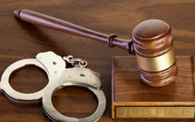 Thao túng giá cổ phiếu CDO, nguyên Giám đốc Chứng khoán Ngân hàng Đông Á chi nhánh Hà Nội bị khởi tố