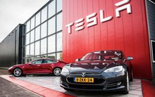 "Tắm máu" Tesla, các nhà đầu tư bán khống kiếm 1,4 tỷ USD trong 3 ngày