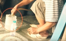 Ai dám uống khi biết sự thực rượu siêu rẻ 9.000 đồng/lít ở quán nhậu