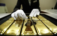 Vì sao nhà đầu tư 'chùn tay' với vàng?