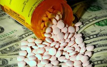 Vụ thuốc ung thư giả: Vì sao cấp visa thuốc quá nhanh?