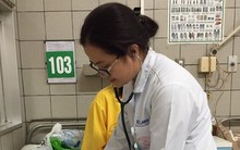 Dấu hiệu cảnh báo trẻ bị tay chân miệng nặng phải vào viện