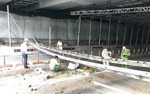 Truy tìm xe tải gây sập giàn giáo trước cửa hầm Thủ Thiêm