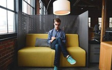 Chất lượng ánh sáng tại nơi làm việc - yếu tố nhỏ ảnh hưởng không ngờ đến cả thị lực và hiệu quả làm việc của bạn: Dân văn phòng cần biết để tự điều chỉnh