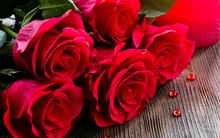 Không chỉ hoa tươi, bán những mặt hàng này cũng kiếm được bạc triệu ngày 20/10