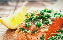 Muốn trẻ trung hơn tuổi thật, hãy bổ sung ngay những thực phẩm này vào thực đơn của bạn