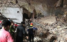 Chùm ảnh vụ sập nhà phố cổ sát Hồ Gươm