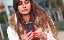 Nhiều cô gái tại Mỹ trở thành nạn nhân của trò quấy rối thông qua tính năng AirDrop trên iPhone